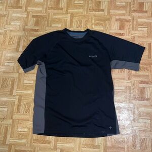 Black large Columbia titanium t-shirt.